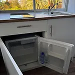 Smart Deluxe Studion6 Private Kitchenette Bathroom To 200m Marina Port 900m * Лимасол