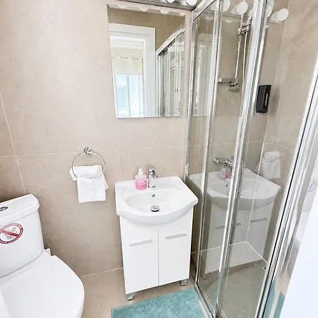 Apartamento Smart Deluxe Studion6 Private Kitchenette Bathroom To 200m Marina Port 900m *