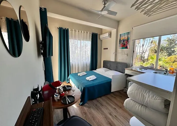 Appartamento Smart Deluxe Studion6 Private Kitchenette Bathroom To 200m Marina Port 900m