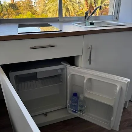 Smart Deluxe Studion6 Private Kitchenette Bathroom To 200m Marina Port 900m * Лимасол